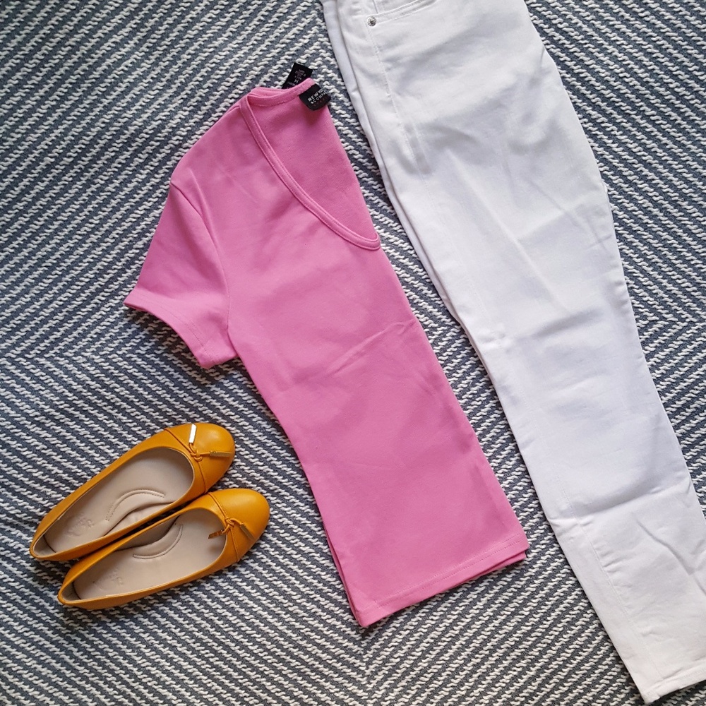 New York & Company Basic Tee (NWOT)